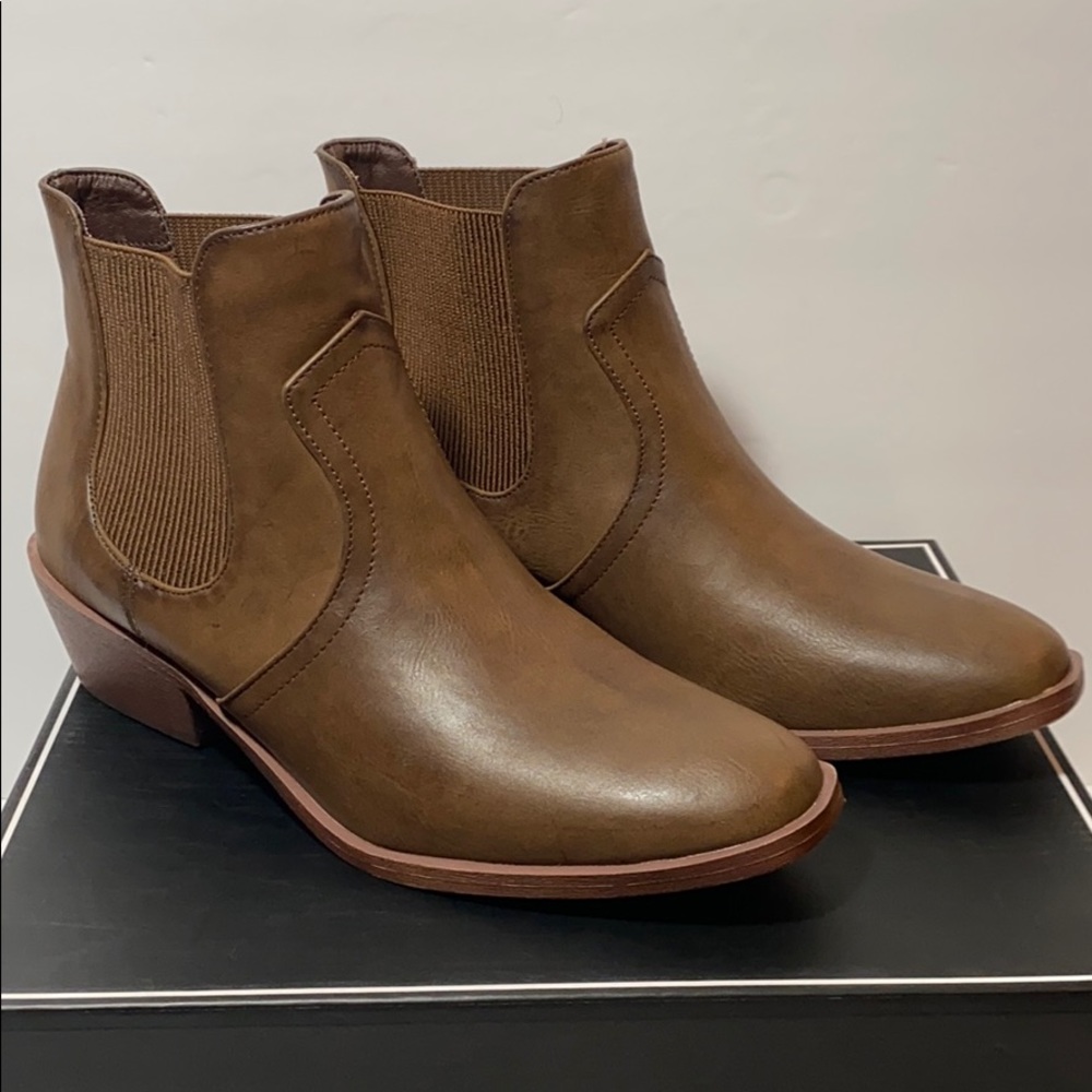 Mia Womens Galvin Brown Faux Leather Booties 8.5m